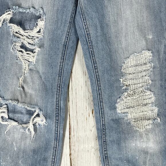 Decree Jeans Junior 3 Blue Light Wash Boyfriend Ripped Denim Mid Rise 100 Cotton - Picture 5 of 10